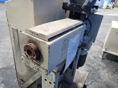 Novatec 18" X 18" X 21" Extruder