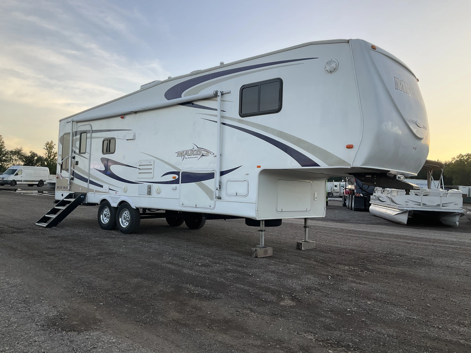 Used 2007 MAKO 29 FRBW Campers, Caravans, Motorhomes Michigan US | Miedema Asset Management Group #1437549