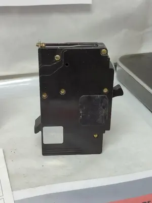 New | in-Stock SQUARE D EDB14050 Circuit Breakers | Surplus Asset Holdings #1189154