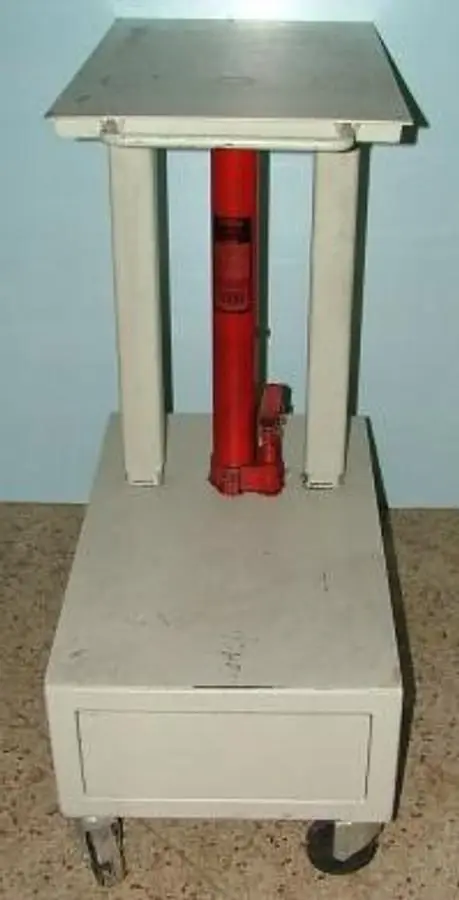 QTY. 1. WELL BUILT ROLL AROUND HYDRAULIC JACK TABL...