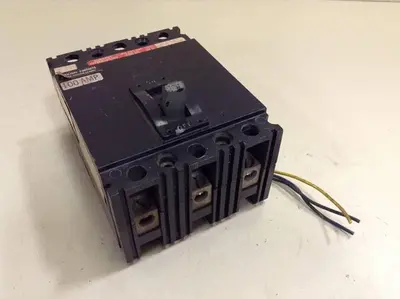 USED SQUARE D FHL 36100 1212