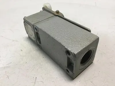 USED TELEMECANIQUE C2JK05