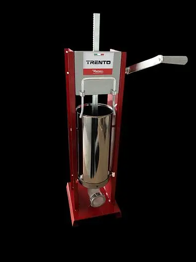 Trento Red Manual Sausage Stuffer with 11lb / 5kg Capacity – 2-Speed Vertical Gear Drive