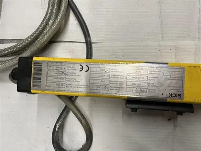 USED SICK FGSE750-11 + FGSS750-11
