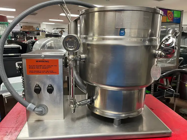 Used Groen Used Groen TDB/7-20 5 Gallon Electric Table Top Tilting Self-Contained Kettle - 240V 3Ph Cooking Kettles Illinois US | Falcon Restaurant Supply #1375880