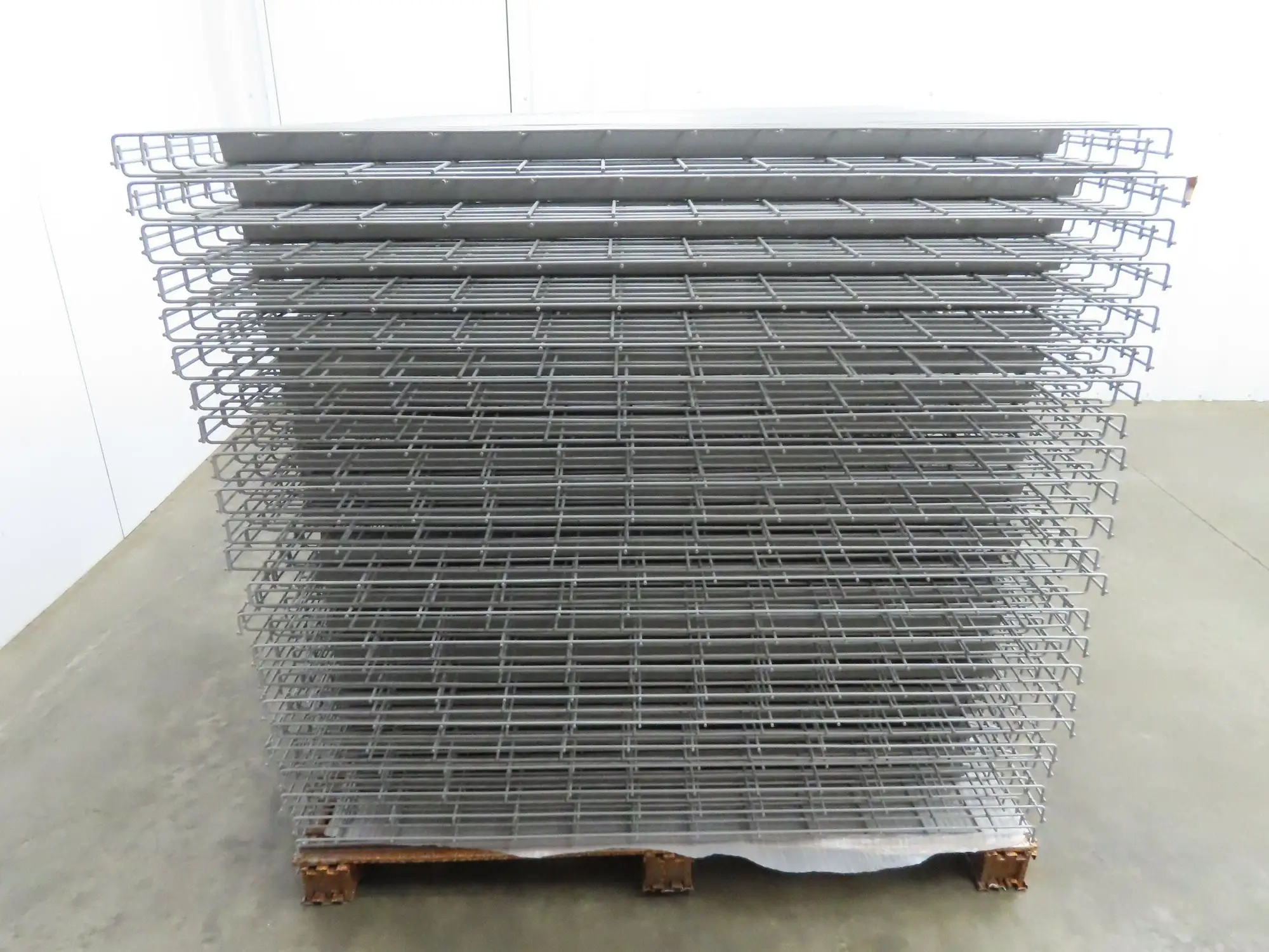 New Pallet Rack Wire Deck 48x52" Waterfall 3 Step Channel Racking 2500lb Mesh