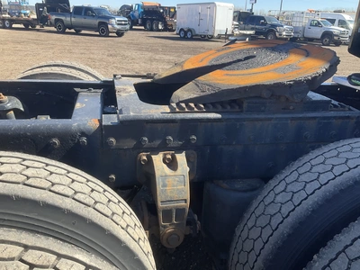 USED 2000 PETERBILT 379