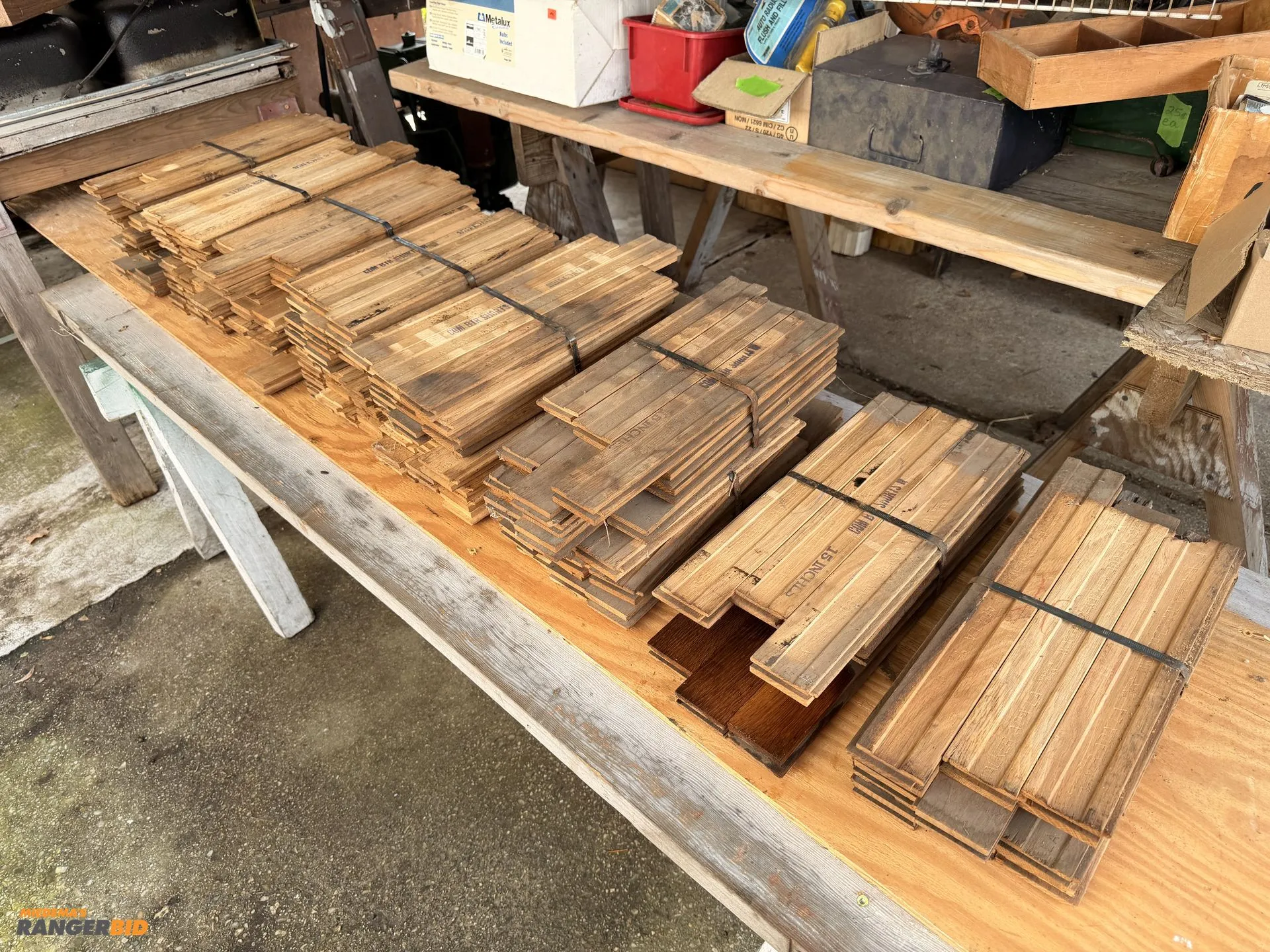 Used OAK PLANK HARDWOOD FLOORING (14) BUNDLES Flooring Equipment Michigan US | Miedema Asset Management Group #1419788