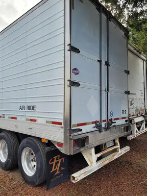 USED 2002 UTILITY 48FT