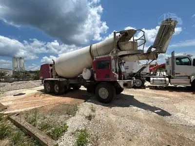 Used 2016 OSHKOSH S2346 Concrete Mixer Trucks Florida US | Big D Heavy Equipment #1556986
