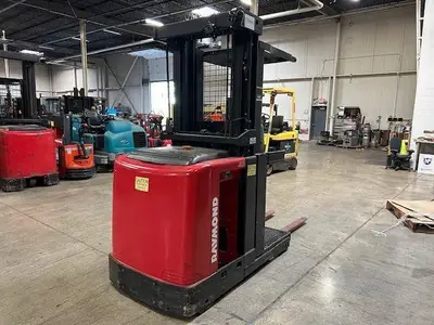 Used 2016 RAYMOND 520OPC30TT Order Pickers Illinois US | Somerset Equipment Sales #1546172