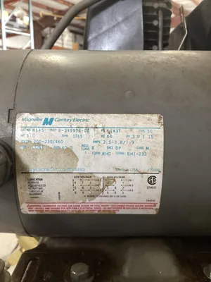 Pureflow Johnson Controls Dual Air Compressor 200 PSI 25 Gal.