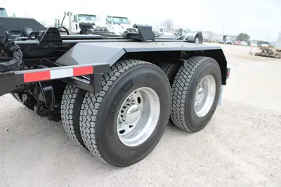 Used 2017 FREIGHTLINER 114SD Hooklifts & Roll-Offs Texas US | Roll Off Truck World #1491802