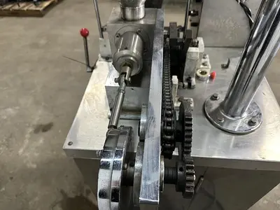 USED 2013 SHANGHAI HOUSEN INDUSTRY CO. HSU-150Y