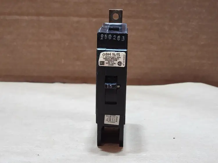 Used CUTLER-HAMMER GBH1015 Switchgears British Columbia CA | Lenmark #835790