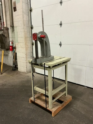 Used FAMCO _UNKNOWN_ Arbor Presses Ohio US | Equipment Recovery Corp. #1331798