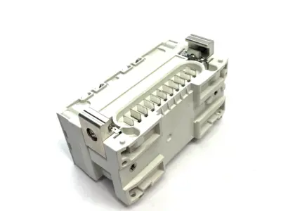USED SMC DIGITAL OUTPUT MODULE PNP 8-POINT 4XM12