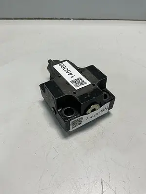 USED VICKERS CVCS 25 C3 S2 W 11 S32