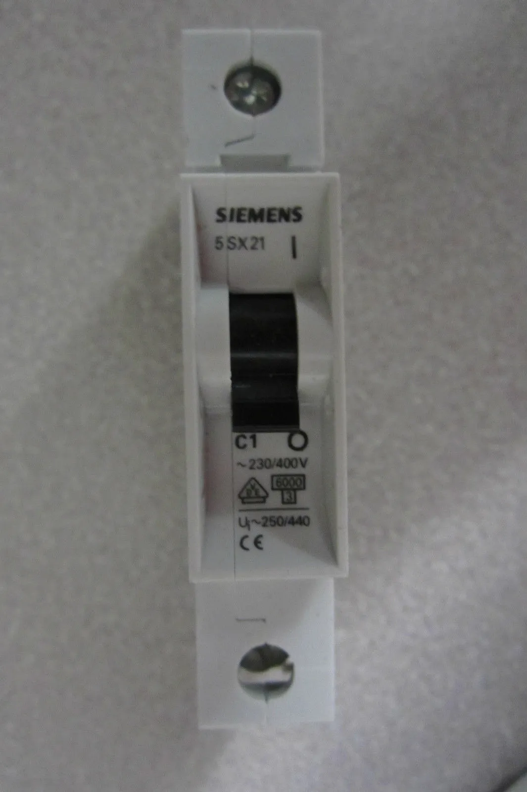 NEW SIEMENS 5SX21 C1 CIRCUIT BREAKER 5SX21C1