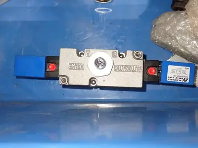 Pneumatic Lot, Valves, Pin Clamp
