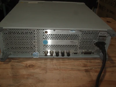 USED AGILENT E4420B