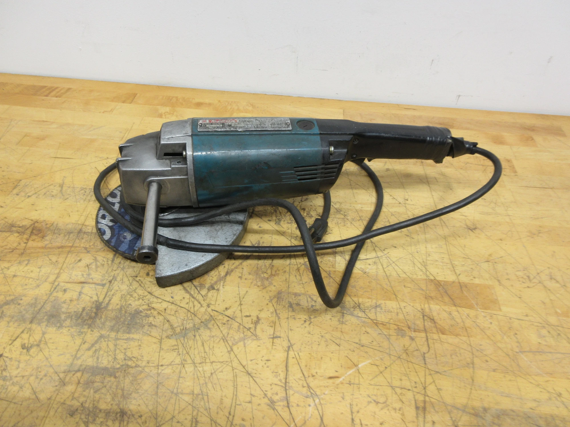 Used MAKITA 9607BL Disc Grinders Minnesota US | Machinesused.com #1272038