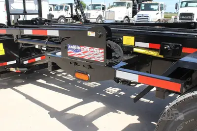 New | in-Stock 2027 MACK MD7 Rolloff Trucks Texas US | Roll Off Truck World #1491924