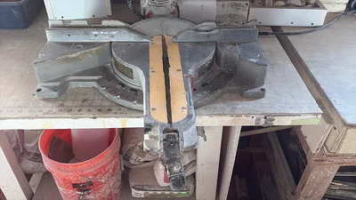 Used _UNKNOWN_ _UNKNOWN_ Double Miter Saws Georgia US | Auction Management Corporation #1548646
