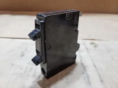 Used SQUARE D QO215 Switchgears British Columbia CA | Lenmark #1438539