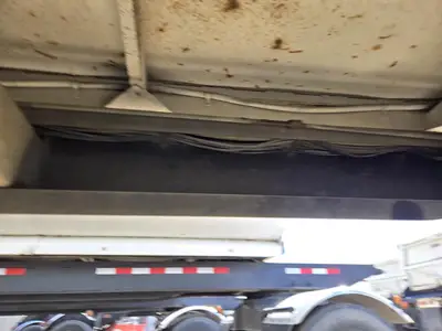 USED 2013 PETERBILT 384