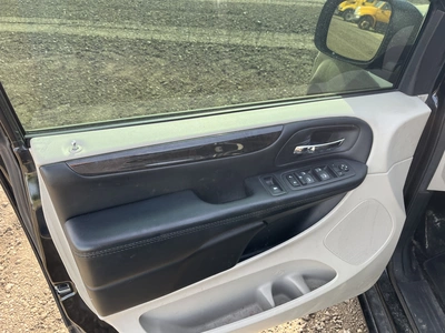 USED 2020 DODGE CARAVAN