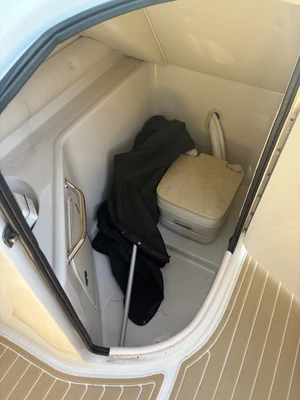 Used 2005 SEA RAY 240 SUNDECK Boats (Misc) Virginia US | Affordable Outdoors #1638051