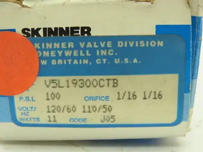 Honeywell Skinner V5L19300CTB Solenoid Valve 3-Way NC 120V 100 PSI 1/4" NPT