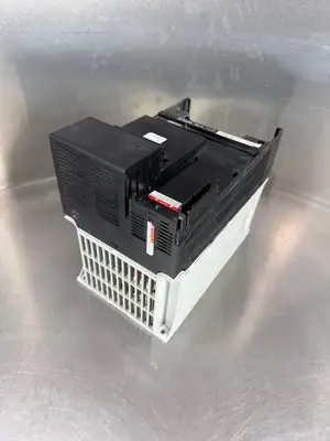 Allen-Bradley 25c-D037N114 /B 3Ph 380-480V 47.63Hz (2.5.3)