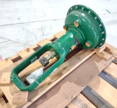 Used FISHER CONTROLS DIAPHRAGM ACTUATOR, 3/4 TRAVEL, SPRING OPPOSED Linear Actuators | Maverick Industrial Sales #1104185