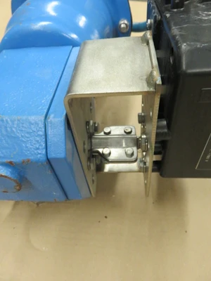 Jamesbury 2"-150 Butterfly Valve with Actuator and Positioner , Unused Spare Room