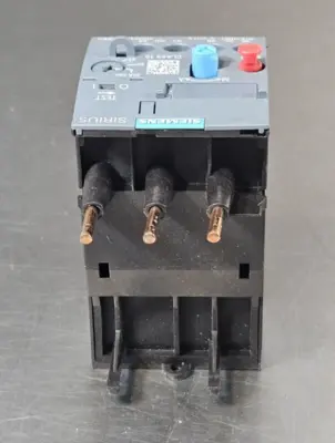Siemens 3RU2126-4EB0 Sirius Overload Relay (BIN2.3.3)