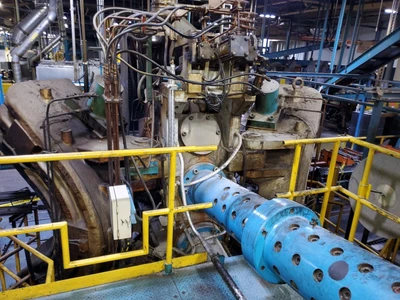 Nakata Triplex Sidewall Extruder