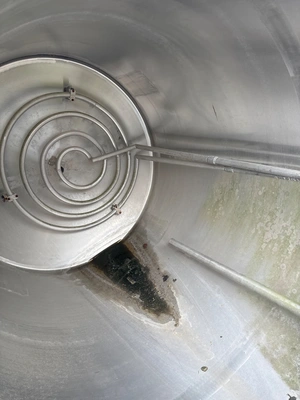 700 Gallon 304 Stainless Steel Tank, 4'9" Dia. X 5'10" Straight Side,