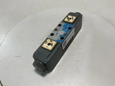 USED VICKERS DG4V-3-2AL-M-U-HL7-60