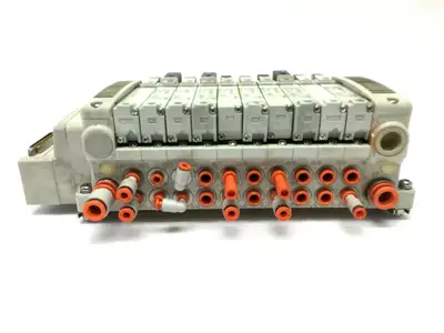 Used SMC PLUG-IN MANIFOLD Connector Accessories | Maverick Industrial Sales #1115076