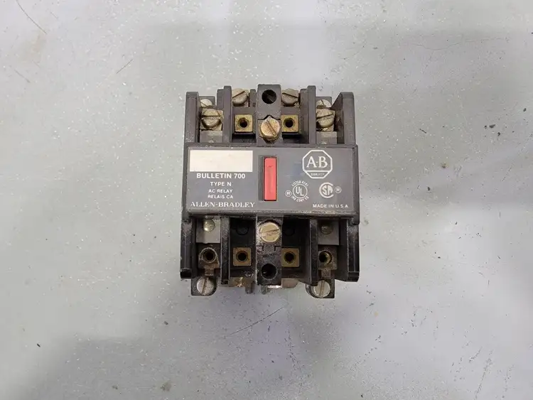 Used ALLEN-BRADLEY 700-N200A1 Misc Electrical & Power Parts British Columbia CA | Lenmark #247008