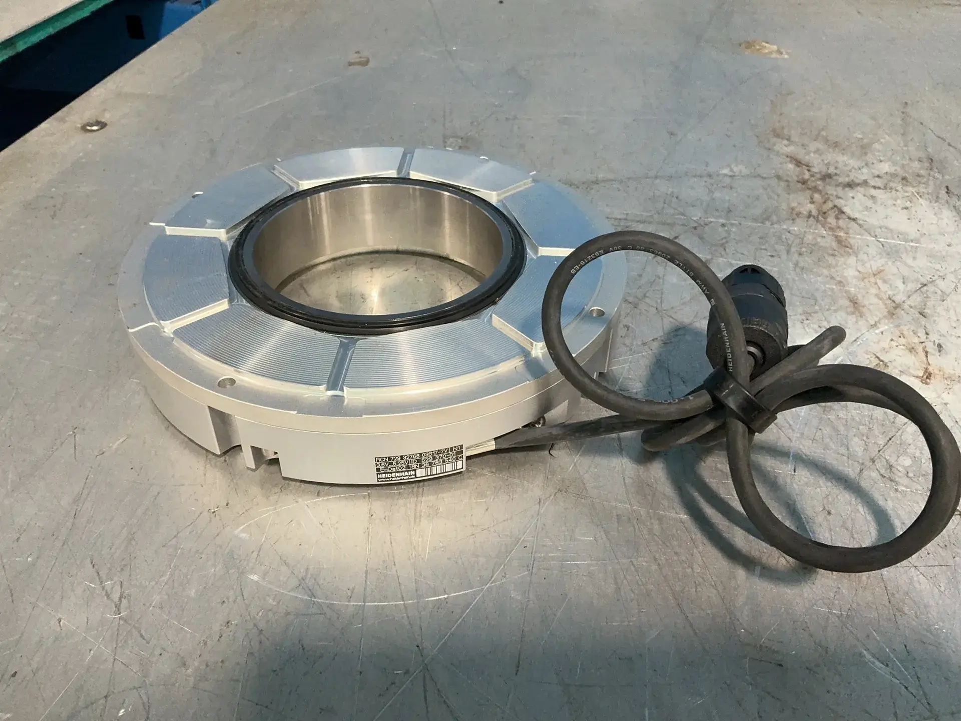 Used HEIDENHAIN RCN 729 32768 03S177V Encoders Ohio US | HGR 24 #1357328
