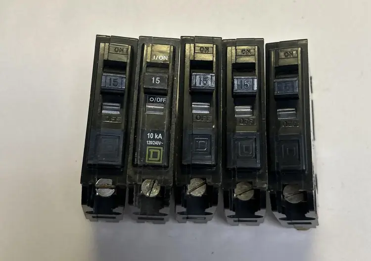 Used SQUARE D QOB115 Switchgears Ohio US | Surplus Asset Holdings #1185625