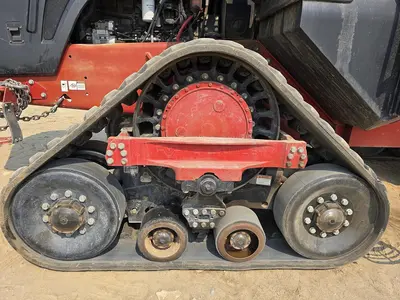 USED 2014 VERSATILE 450DT