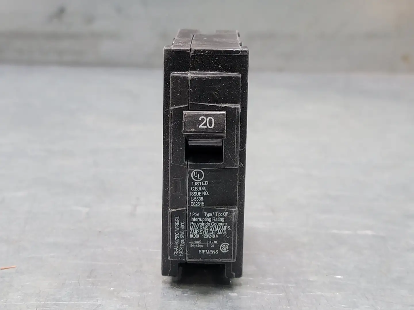 Used SIEMENS Q120 Switchgears British Columbia CA | Lenmark #243537