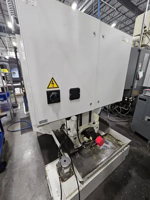 1998 FANUC ROBODRILL ALPHA T14IA Vertical Machining Center | Tight Tolerance Machinery (4)