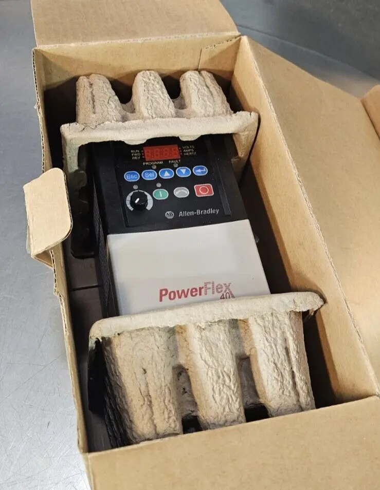 Allen Bradley 22B-D2P3N104 SerA PowerFlex 40 Ac Drive (BIN741)