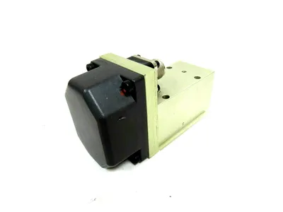 NEW SCHNEIDER KREUZNACH HVM 028-003-1200-0B SERVO VALVE D-55543, HVM02800312000B