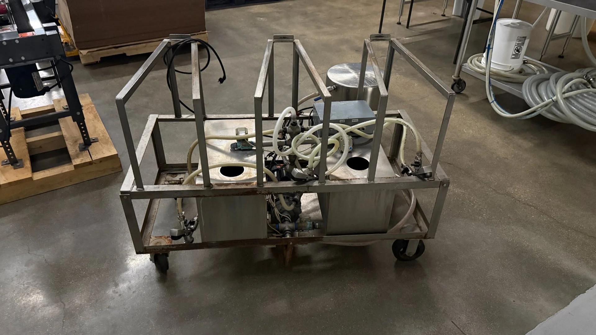 KWash Three-Head Manual Keg Washer: Stainless Steel Multi-Station Keg Cleaning System With Integrated Pumps And Reservoirs
